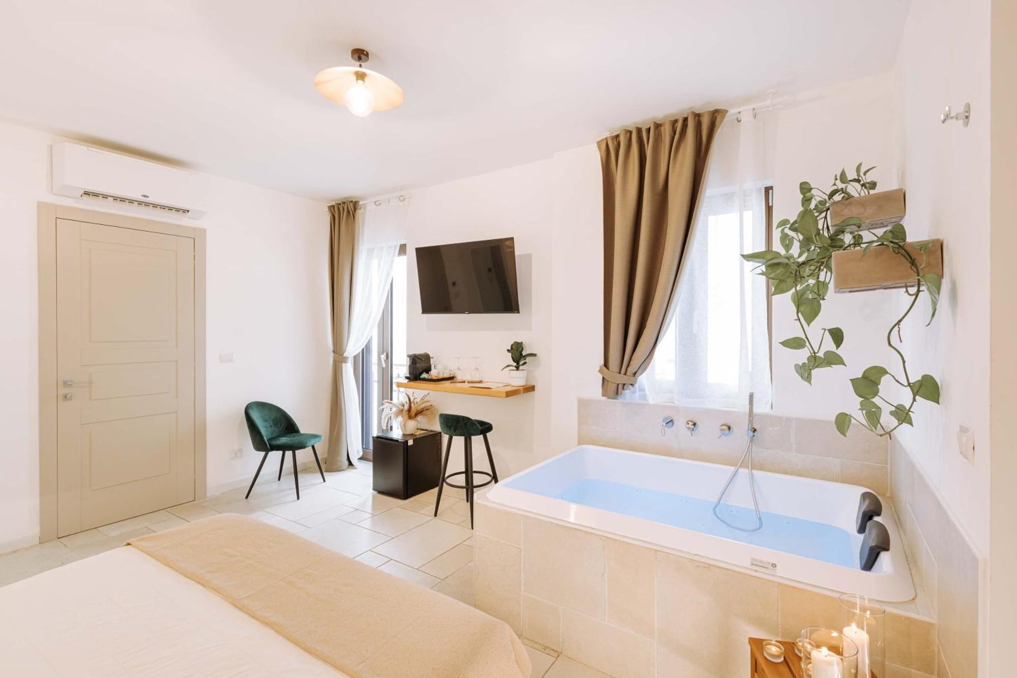 Dirium - Exclusive Rooms Монополи Экстерьер фото